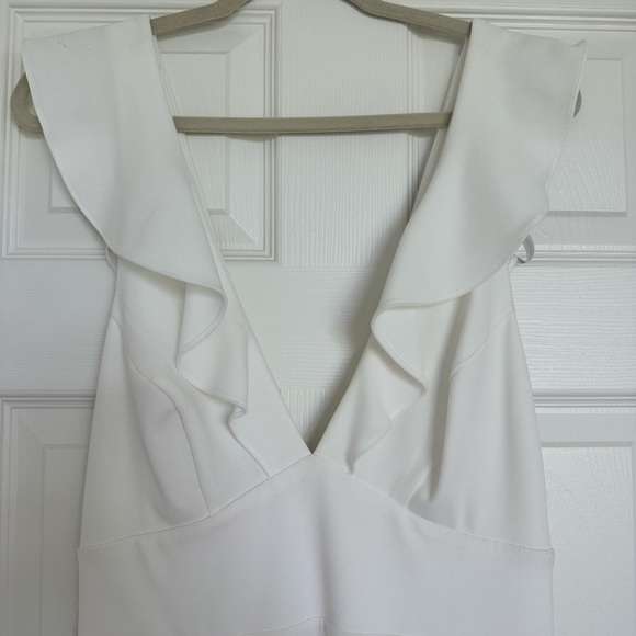 David's Bridal Dresses & Skirts - David’s Bridal Ruffled V Tank Dress